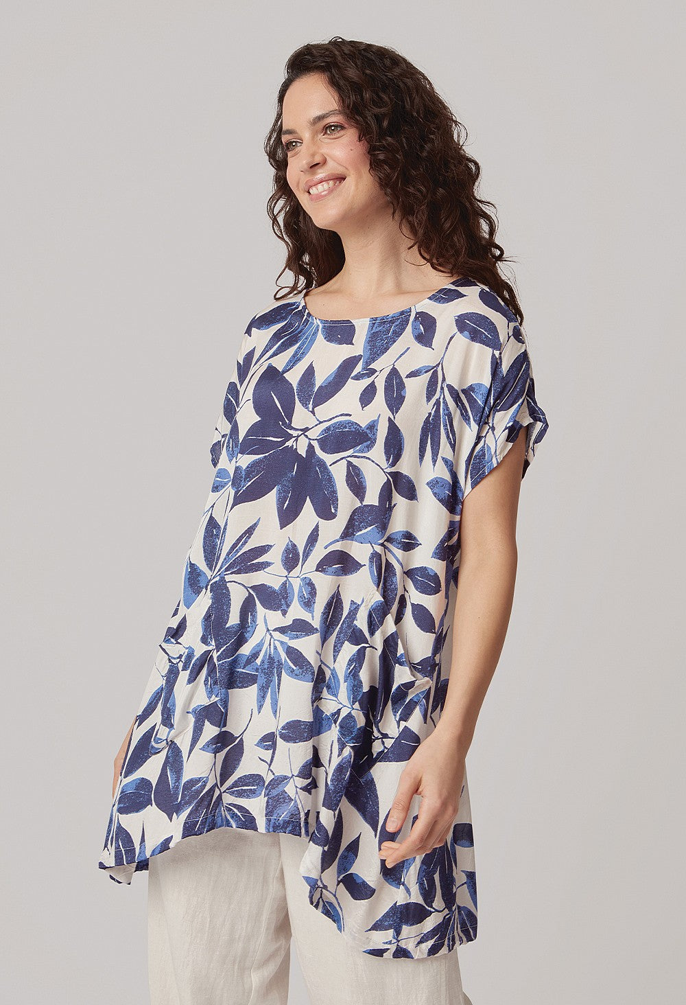 Colleen Tunic - Navy/White Garden Print  526764RV