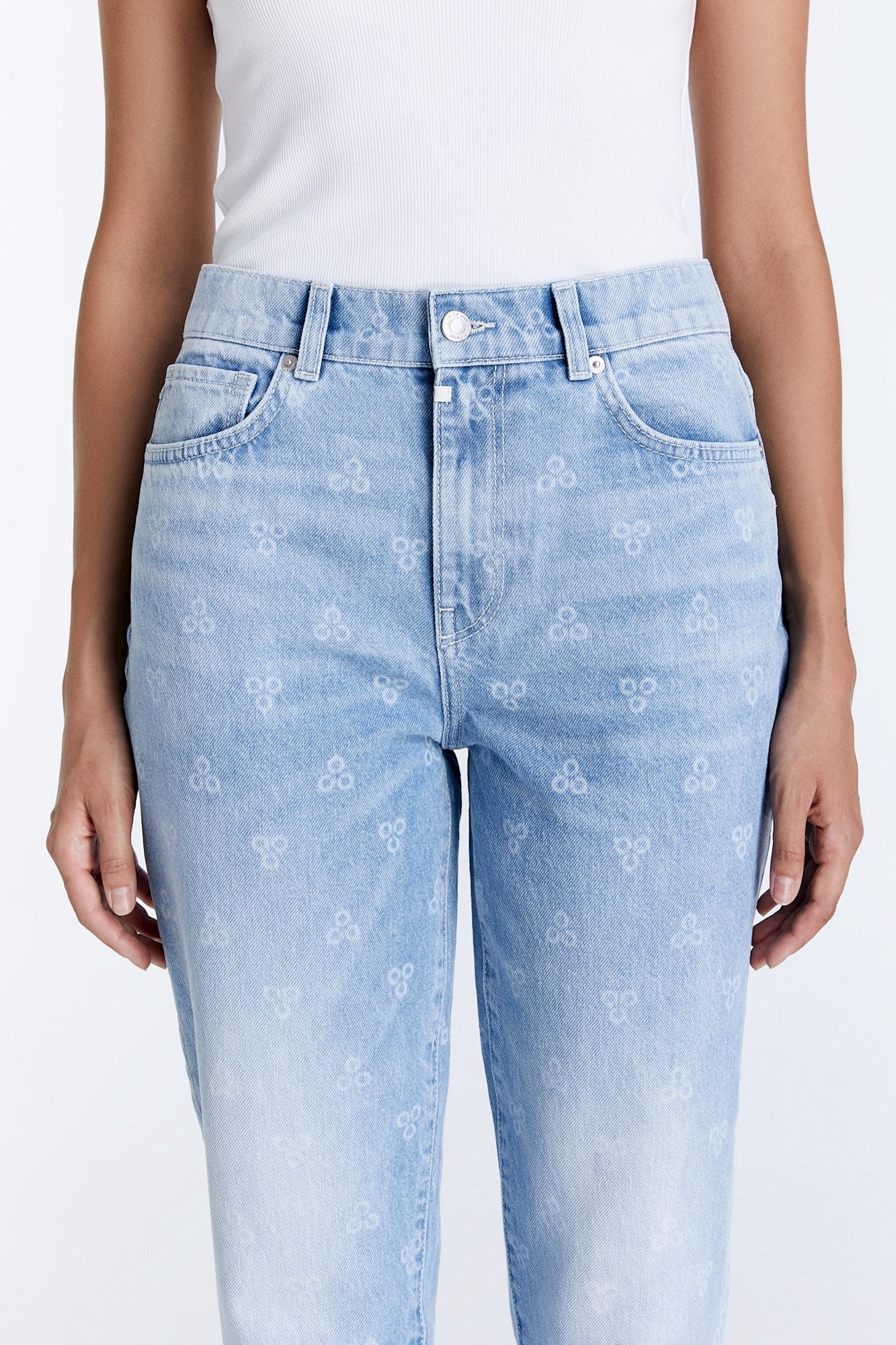 Daisy Mid Waist Mom Jean - Light Blue Print L28