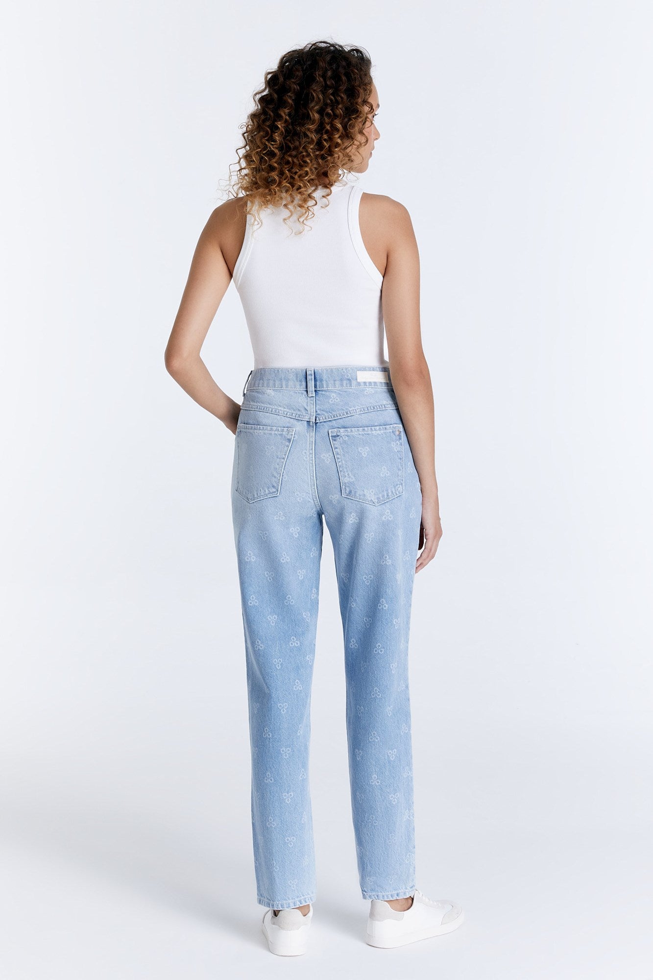 Daisy Mid Waist Mom Jean - Light Blue Print L28