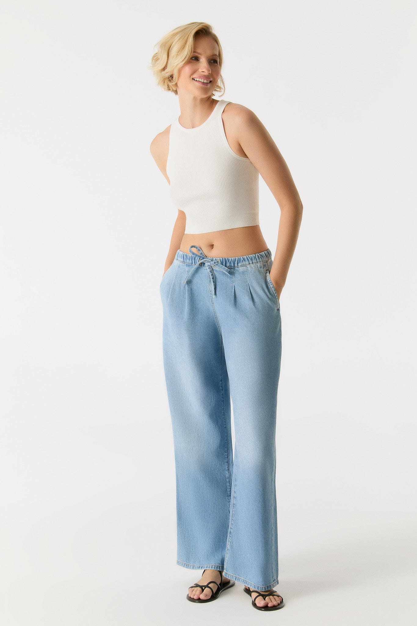 Ellen Mid Waist Denim Jogger Jeans -  Light Blue L30
