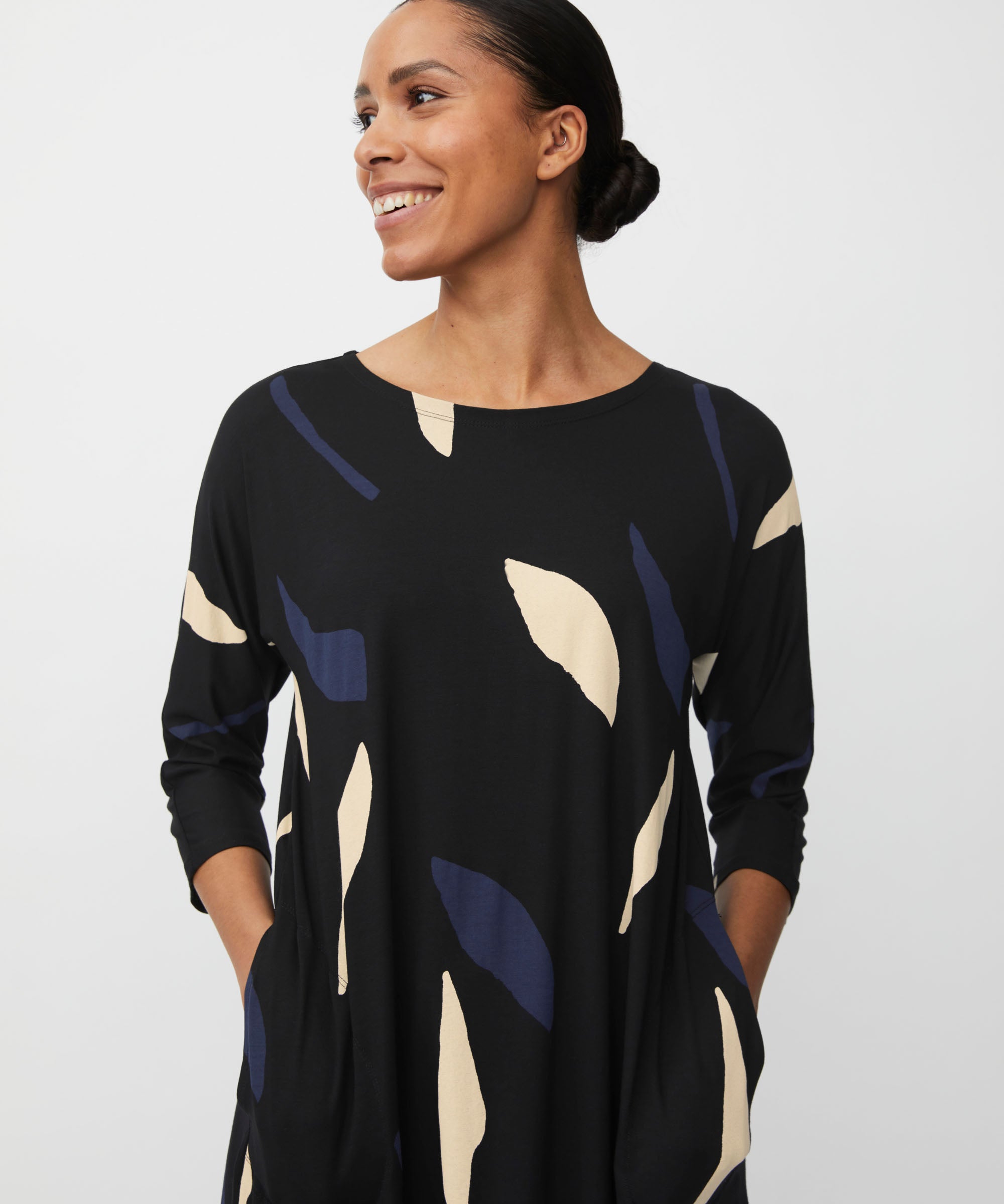 101141 MaGertine Tunic - Navy Blazer