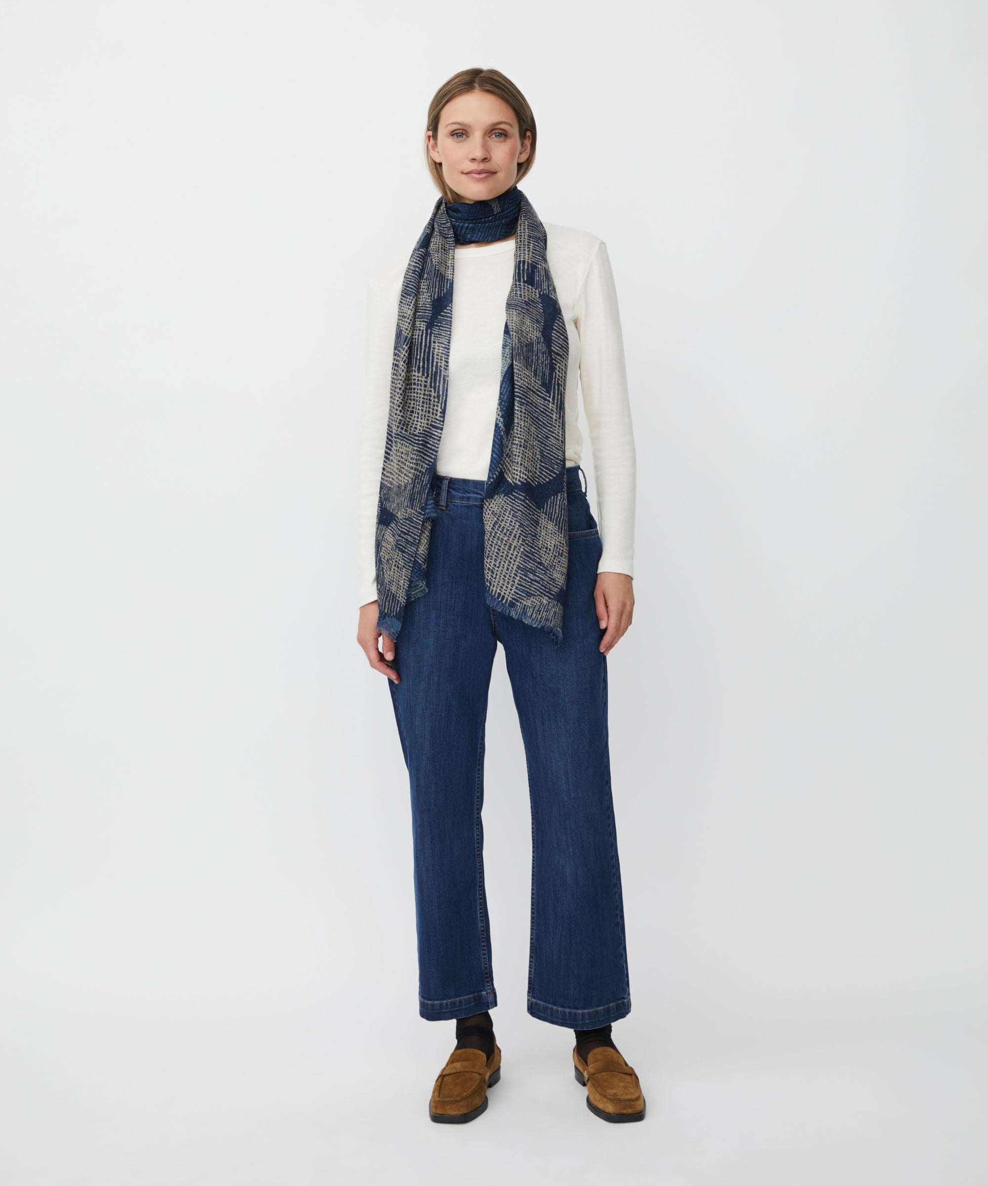 1011364 MaArlonia Scarf - Proven Blue