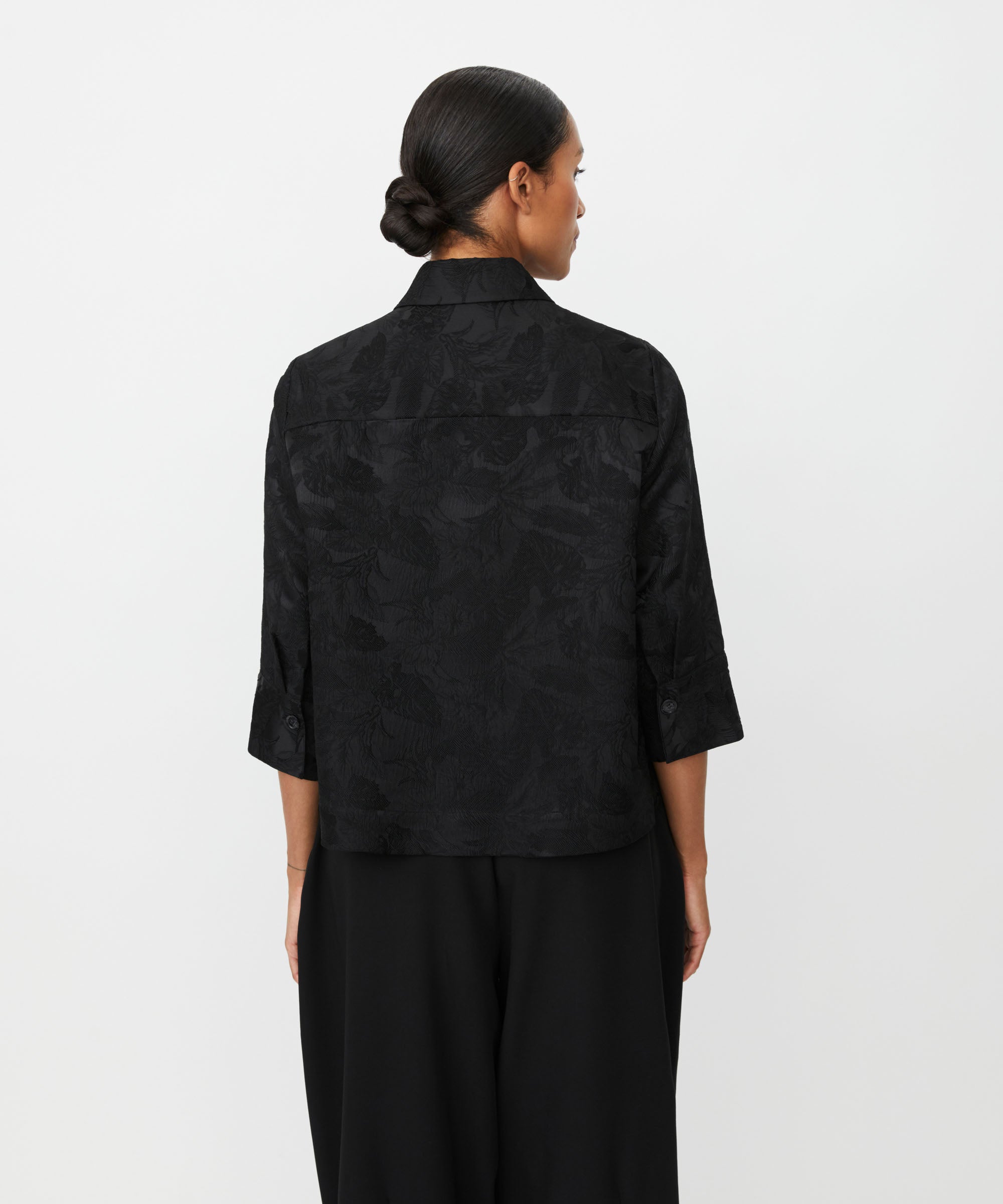 1011521 MaIdakaia Shirt - Black
