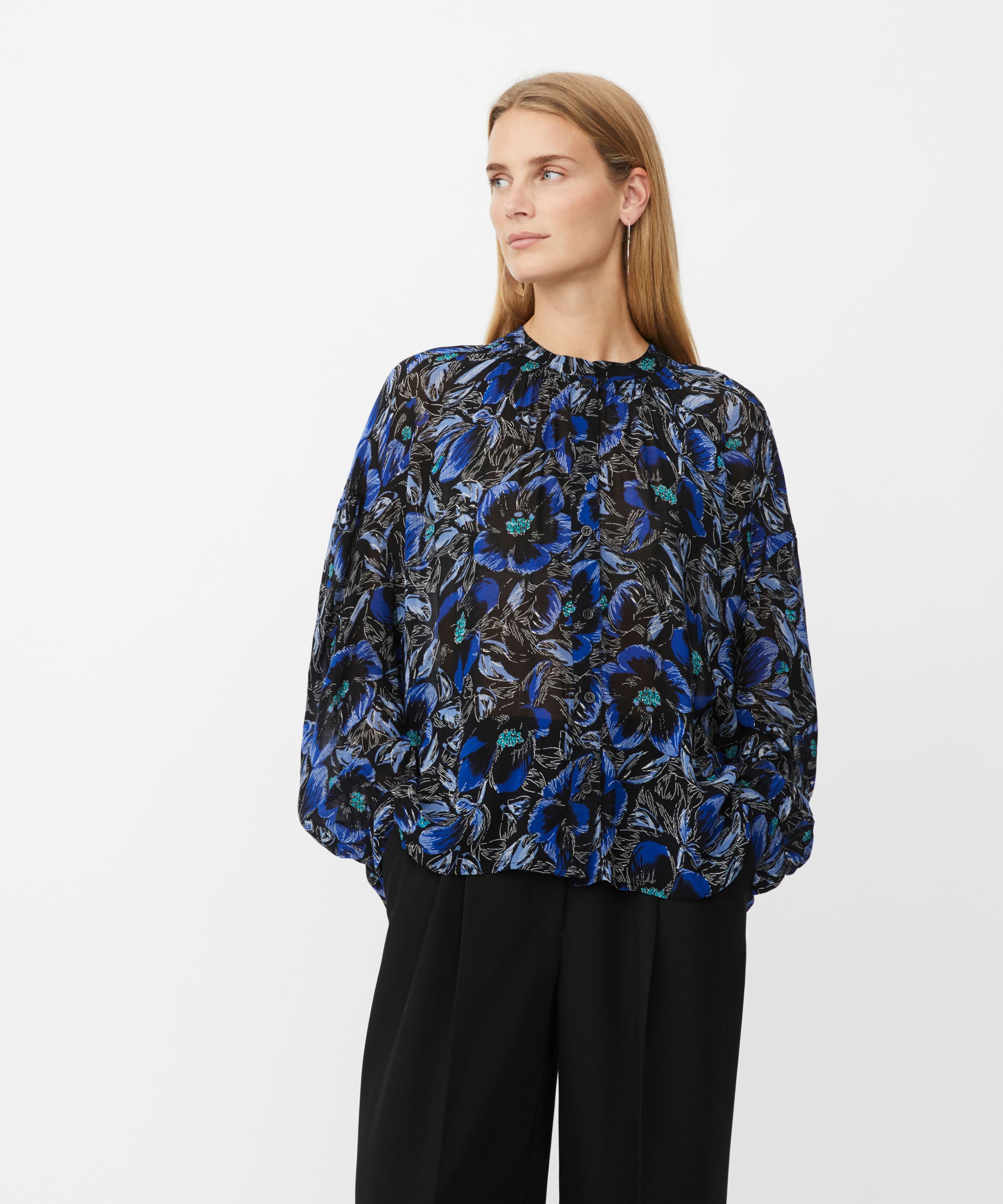 1011619 MaIvorama Blouse - Surf The Web
