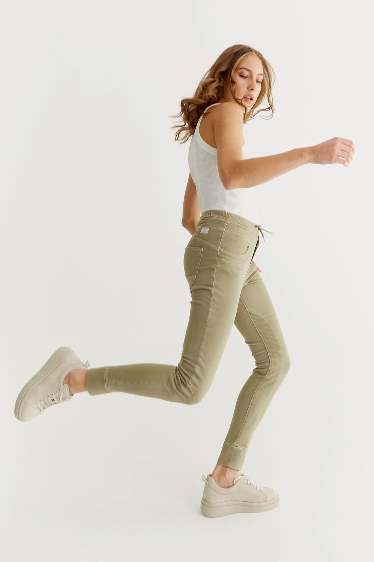 Mila - Slim Jogger Pant - Light Khaki - 27" Inseam L01