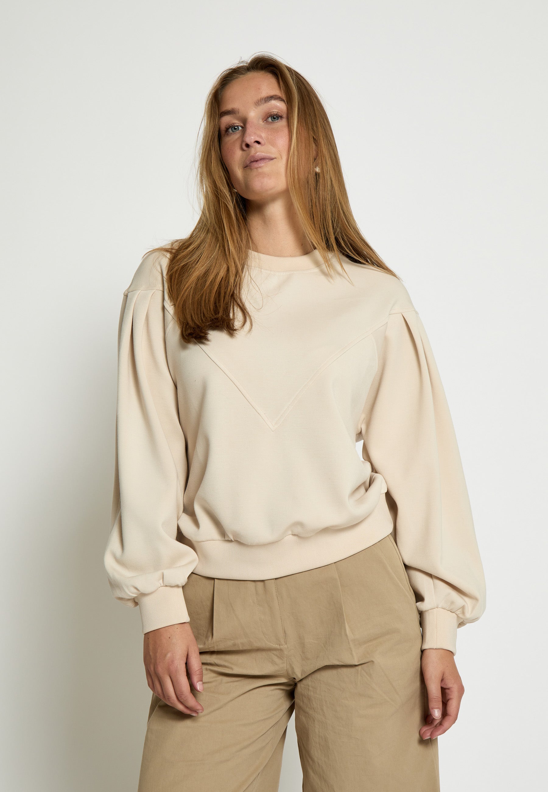 PC8452 Dicette Batleeve Sweatshirt - Sandshell