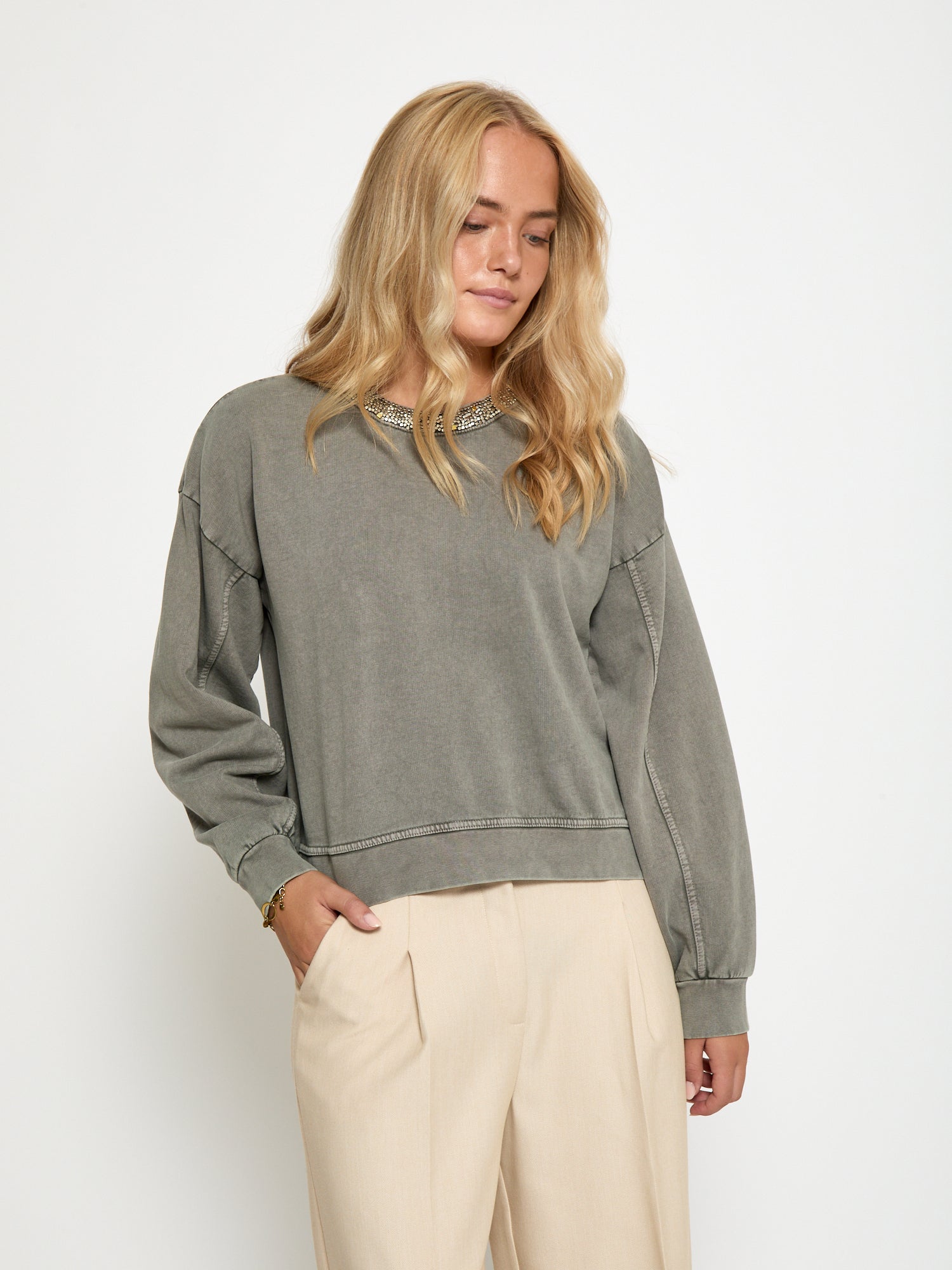 PC8522 Janice Sweatshirt - Grape Leaf
