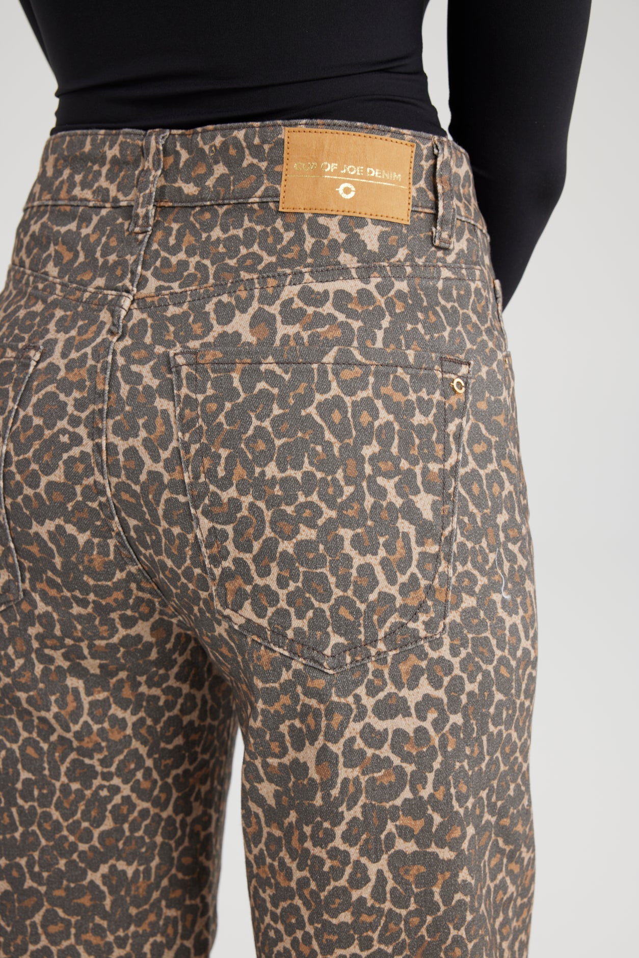 Sara High Waist Wide Fit Jeans - Leopard Print L30