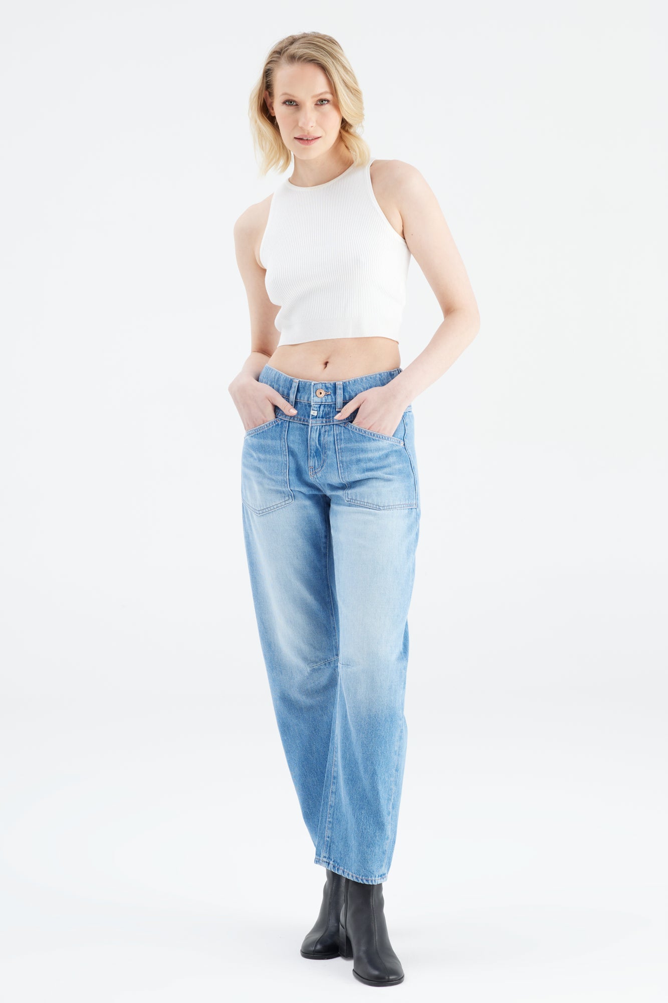 Selena Mid Waist Patch Pocket Ankle Jeans - Medium Blue L01