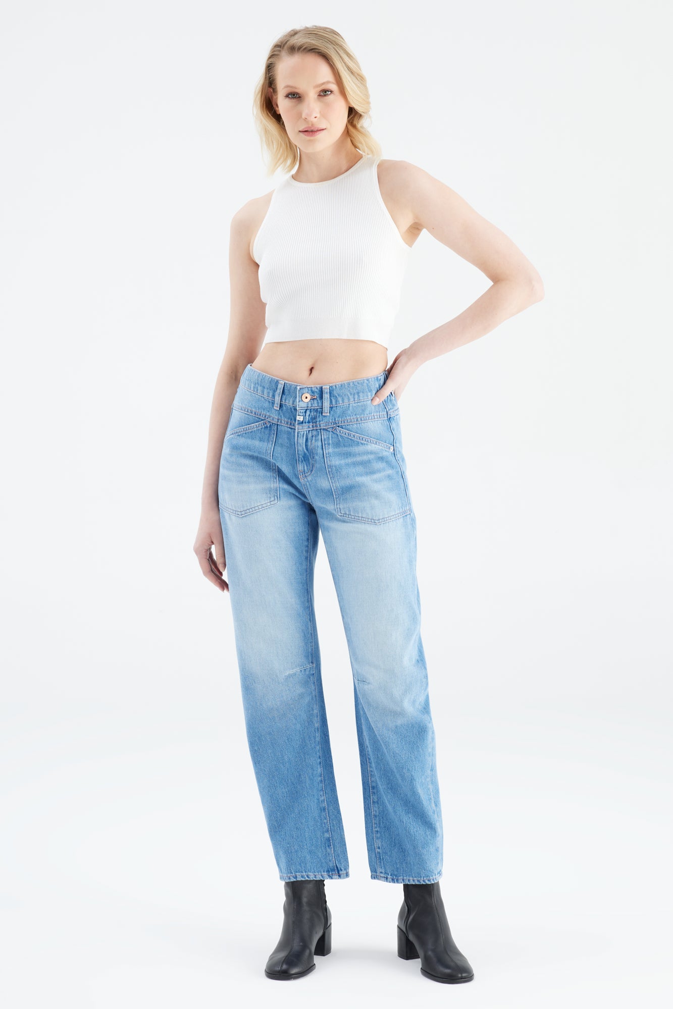 Selena Mid Waist Patch Pocket Ankle Jeans - Medium Blue L01